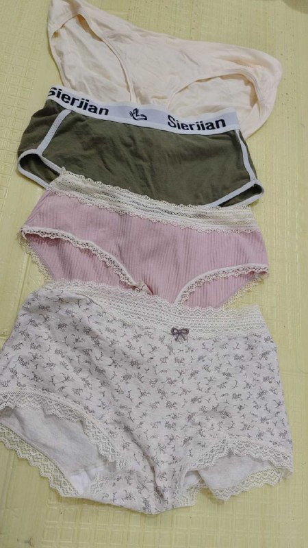 Photo gallery from 20251026, image 11